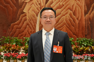 代表履責(zé)，兩會聲音｜中國樂凱黨委書記、董事長侯景濱履職盡責(zé)、建言獻(xiàn)策